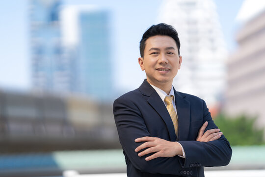 Professional business broker representing expert guidance